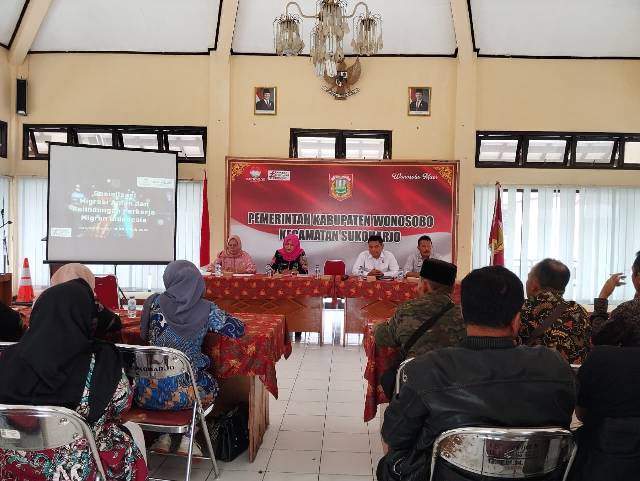 SOSIALISASI MIGRAN AMAN DAN PERLINDUNGAN PEKERJA MIGRAN